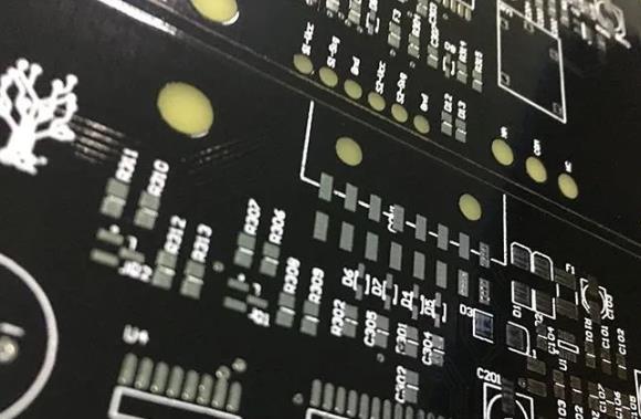 絲印位號設(shè)計錯誤會影響PCBA貼片加工嗎？